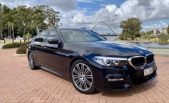 Perth Chauffeur Hire - Chauffeurs Service Perth,WA